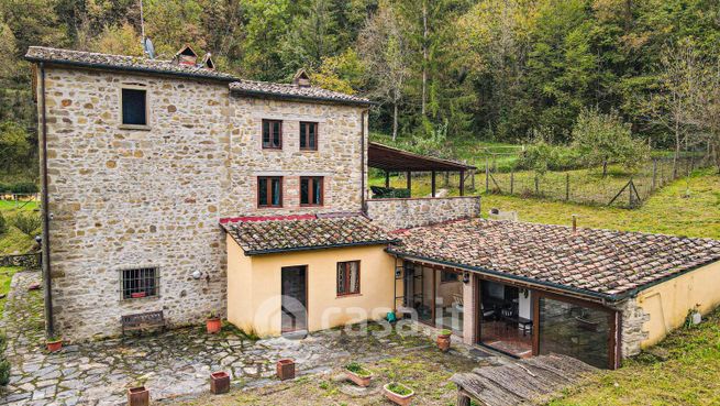 Villa in residenziale in Località Fonaco