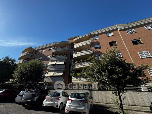 Appartamento in residenziale in Via Rodolfo Verduzio 14