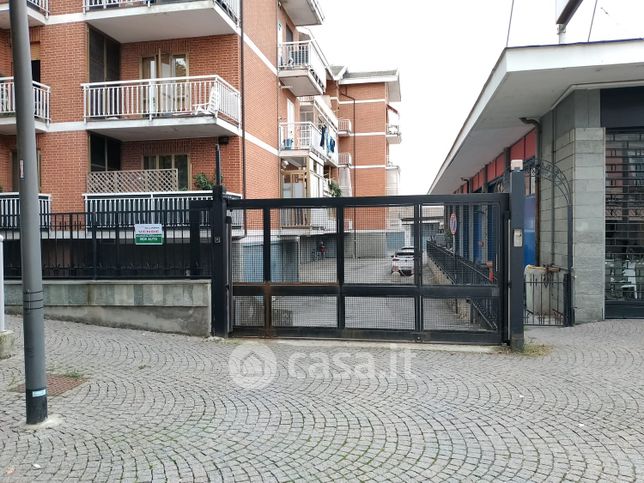 Garage/posto auto in residenziale in Via Stazione 51