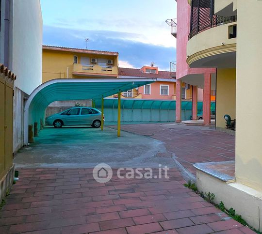 Box/posto auto in residenziale in Via Sarrabus 15