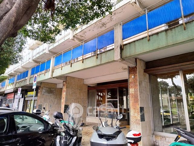 Ufficio in commerciale in 