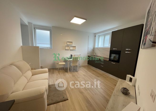 Appartamento in residenziale in Via Oslavia 34