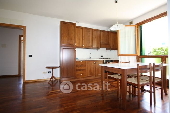 Appartamento in residenziale in Via Giovanni Falcone 9