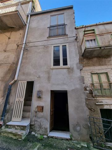 Casa indipendente in residenziale in Via Città di Fiume 28 -80