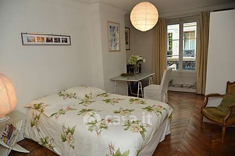 Attivitã /licenza (con o senza mura) in commerciale in Piazza del Duomo