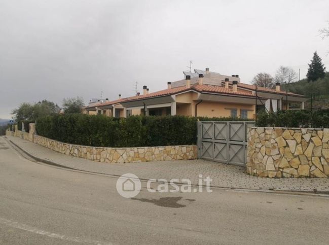 Casa indipendente in residenziale in Via Aldo Giacometti