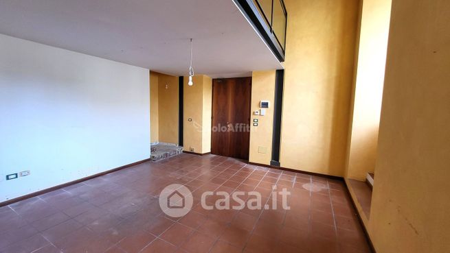 Ufficio in commerciale in 