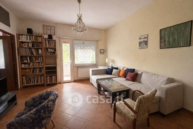 Villa in residenziale in Via Scuole Rurali 29