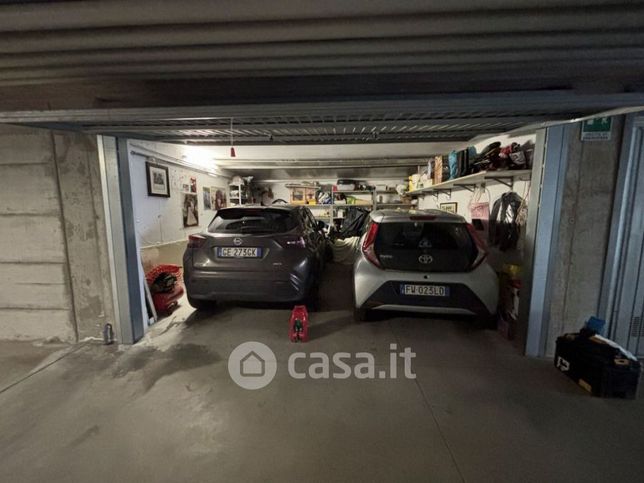 Box/posto auto in residenziale in Via Pio XII 13