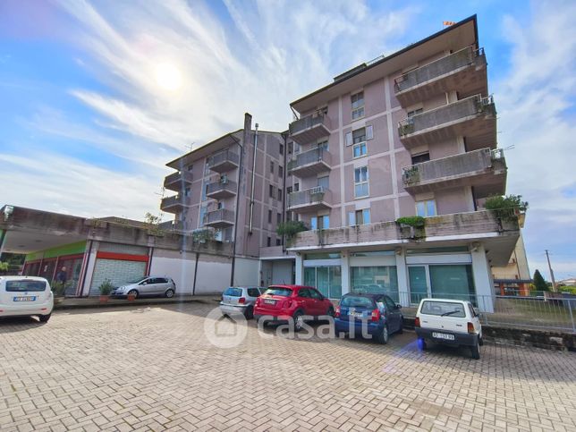 Appartamento in residenziale in Via Vittorio Veneto 90