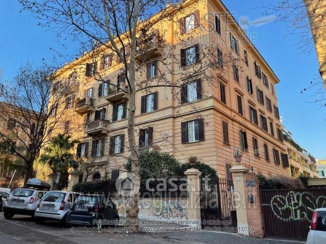 Appartamento in residenziale in Viale Glorioso