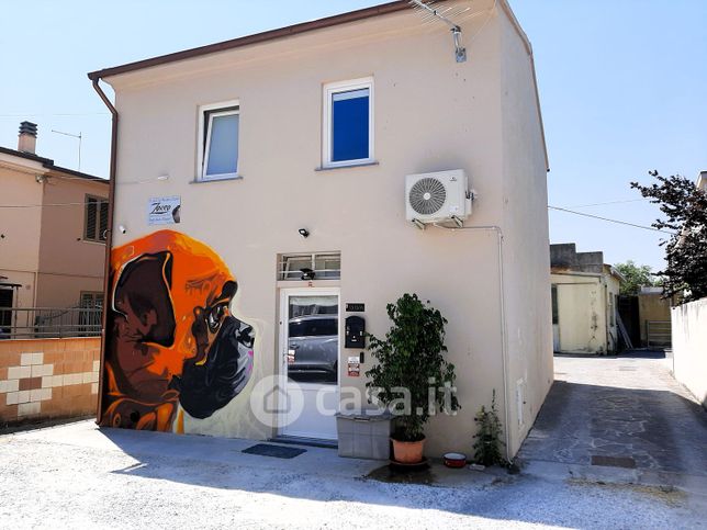Casa bi/trifamiliare in residenziale in Via Tosco Romagnola