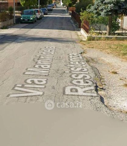 Box/posto auto in residenziale in Via XXV Aprile 2
