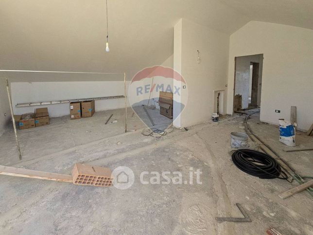 Appartamento in residenziale in Via Margherita D'Austria 4