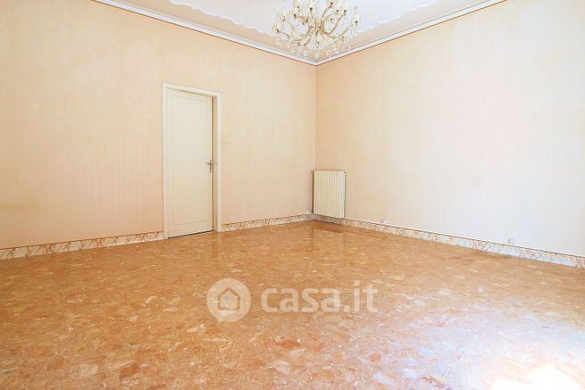 Appartamento in residenziale in Via Sant'Anna 167