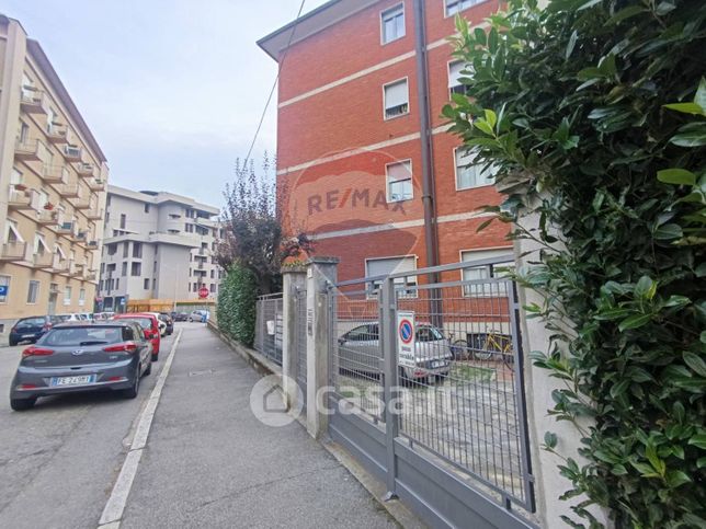 Ufficio in commerciale in Via Ivrea 4