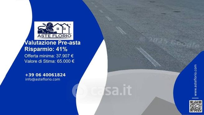 Box/posto auto in residenziale in Via della Boffella