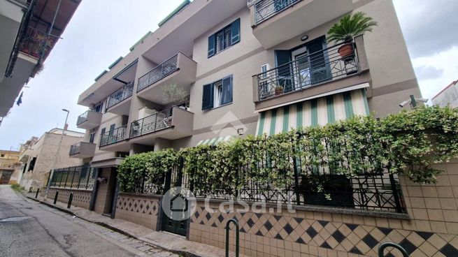 Appartamento in residenziale in Vico I Vittoria 4
