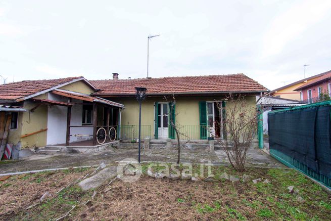 Casa indipendente in residenziale in Via Antonio Giatti 8