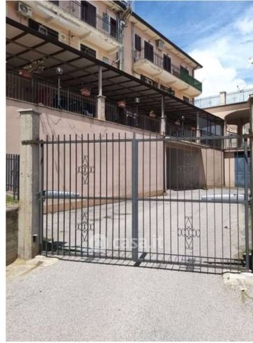 Box/posto auto in residenziale in Via Ferruccio Parri