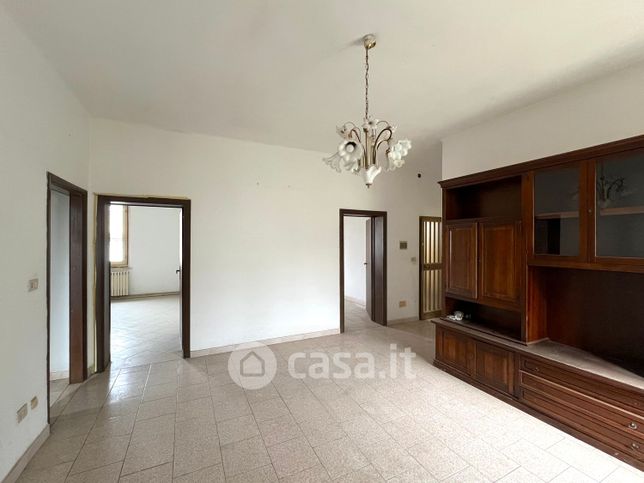Appartamento in residenziale in Via Cardinala 29