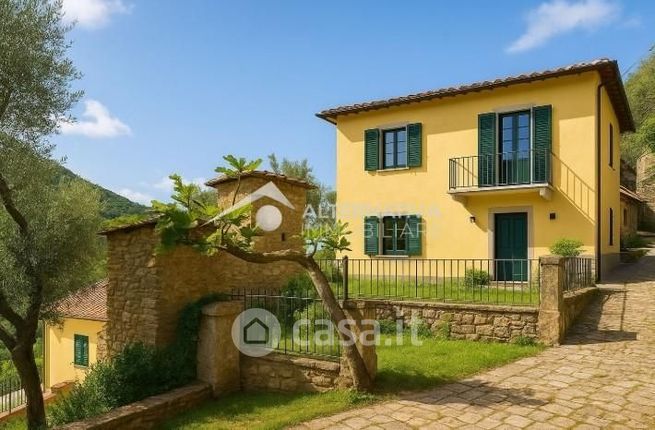 Appartamento in residenziale in Via di Santomoro 249