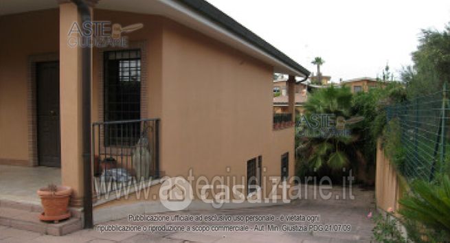 Villetta a schiera in residenziale in Viale Priamo 52