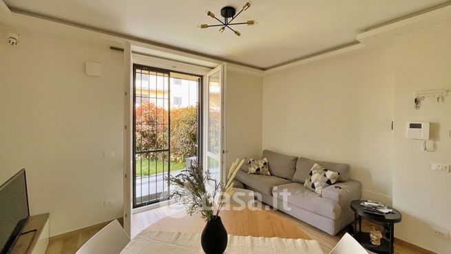 Appartamento in residenziale in Via de Pascalis Luciano
