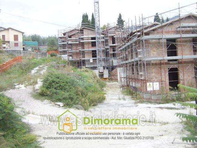 Casa indipendente in residenziale in Via di Collecchio