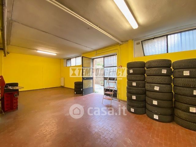 Capannone in commerciale in Via Pietro Micca 2 b
