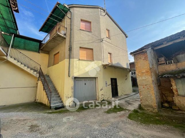 Casa indipendente in residenziale in Via Nazario Sauro 26