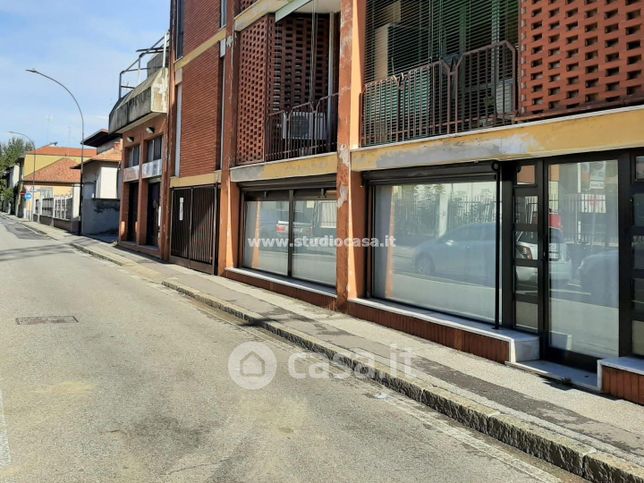 Ufficio in commerciale in 