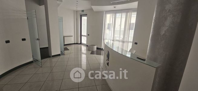 Ufficio in commerciale in Via Giuseppe Calini 2