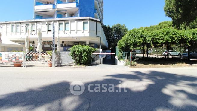 Garage/posto auto in residenziale in Via dei Mille 127