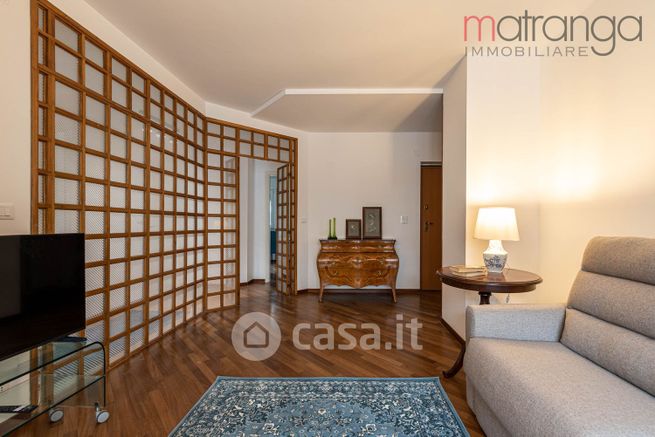 Appartamento in residenziale in Via Alfonso Borrelli 1 ---a