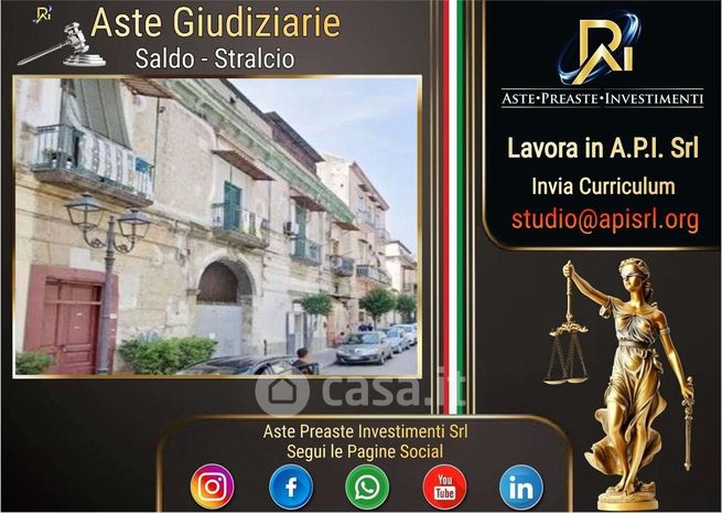 Casa indipendente in residenziale in Corso Europa 133