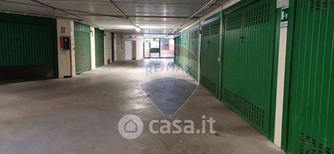 Garage/posto auto in residenziale in Via Angelo di Pietro 64