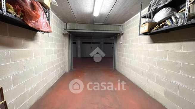 Garage/posto auto in residenziale in Via Giuseppe Ratti 34