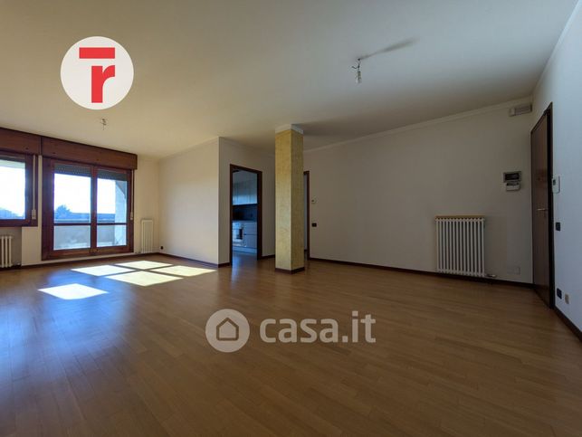 Appartamento in residenziale in Via R. Zanella