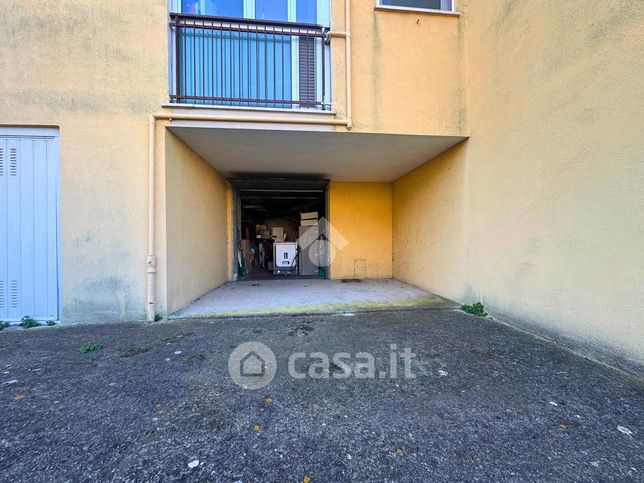 Box/posto auto in residenziale in Via Veneto