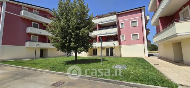 Box/posto auto in residenziale in Via Giuseppe Verdi 5