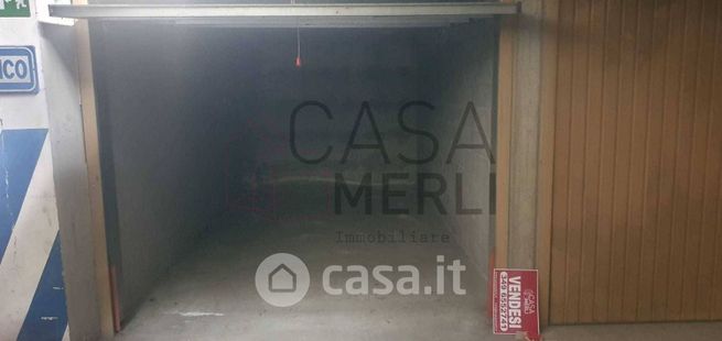 Box/posto auto in residenziale in Corso Saint-Martin-de-Corléans 115