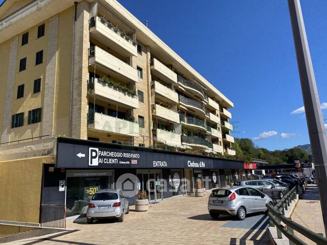 Appartamento in residenziale in Via Circumvallazione