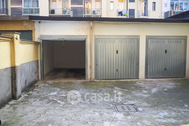 Garage/posto auto in residenziale in Via Lanusei 7