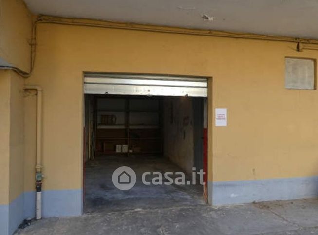 Box/posto auto in residenziale in Via San Giorgio 9