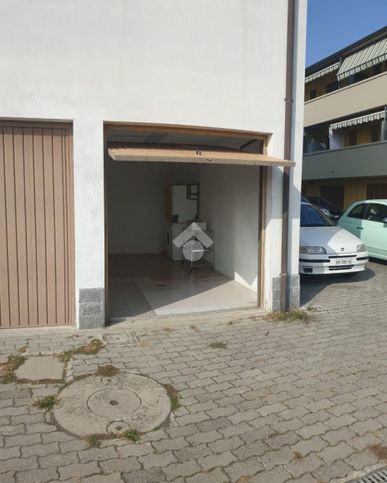 Garage/posto auto in residenziale in Via Confalonieri 21