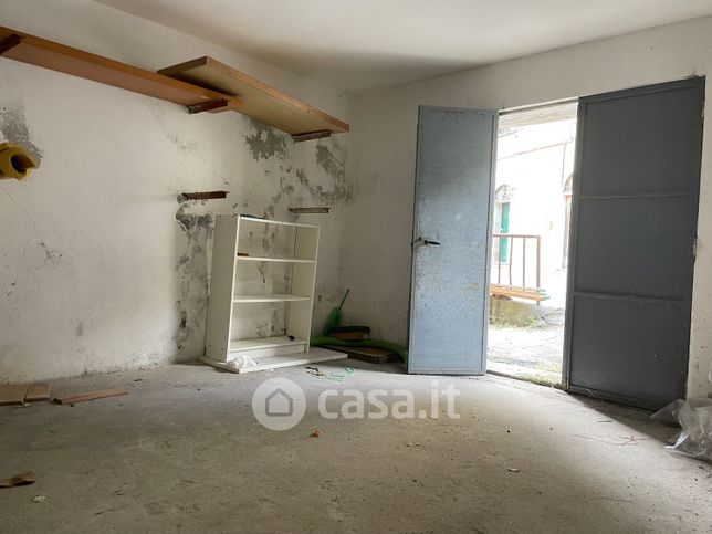 Box/posto auto in residenziale in Via Cialli 70