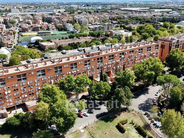 Appartamento in residenziale in Viale Giorgio Morandi