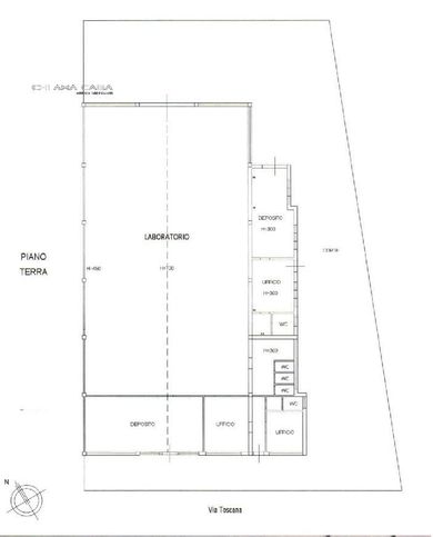 Capannone in commerciale in 