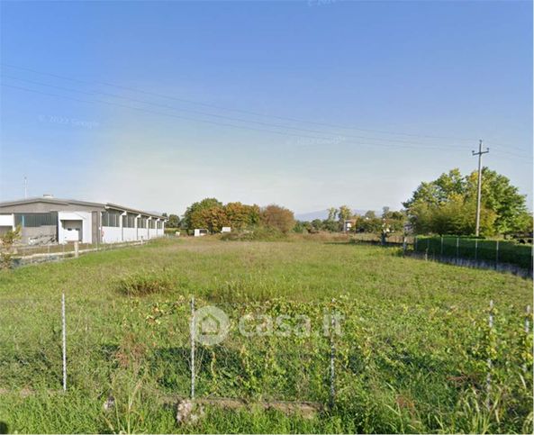 Terreno agricolo in commerciale in Via Monte Pasubio